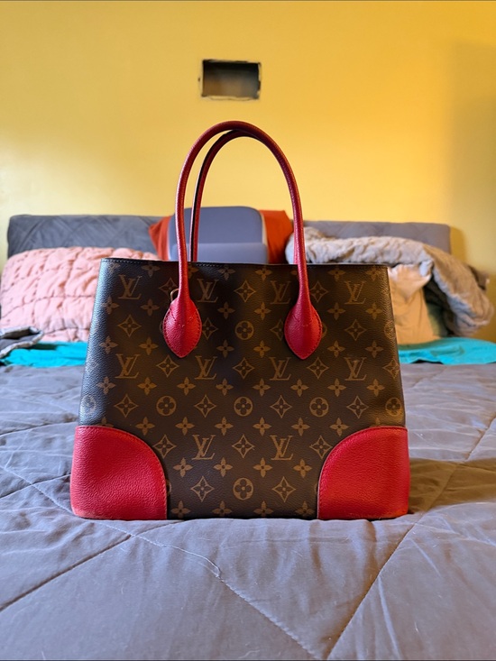Louis Vuitton Handbags - Louis Vuitton Monogram Tote with Red Handles and Corners